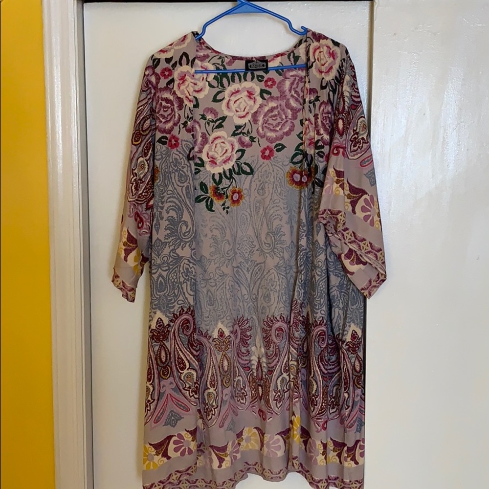 Floral cardigan💖
